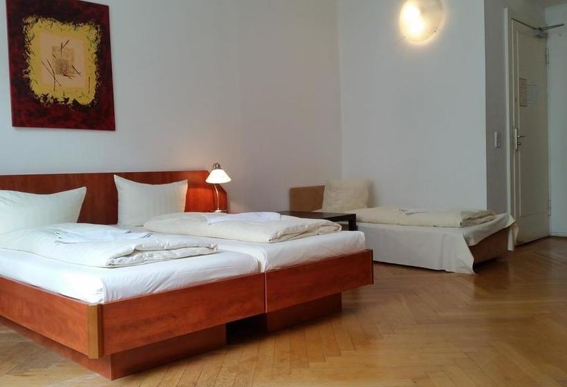 Hotel Pension Kima 9