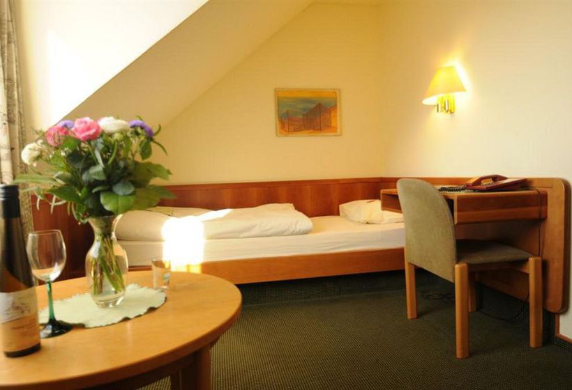 Hotel Rheingauer Tor 10