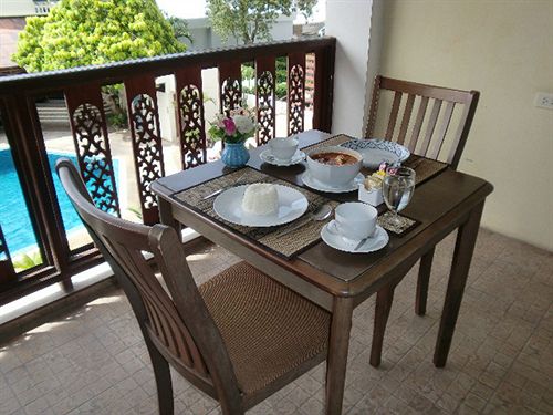 Hotel Boss Suites Pattaya 16