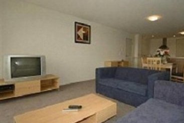 Waldorf Newhaven Apartments 9