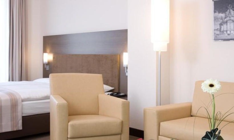 InterCityHotel Ingolstadt 11