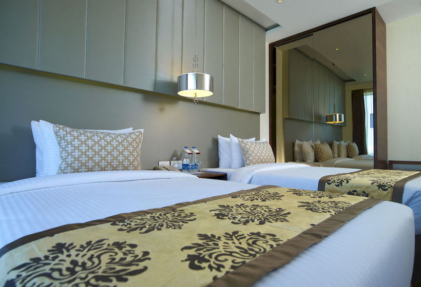 Renaissance Ahmedabad Hotel 14