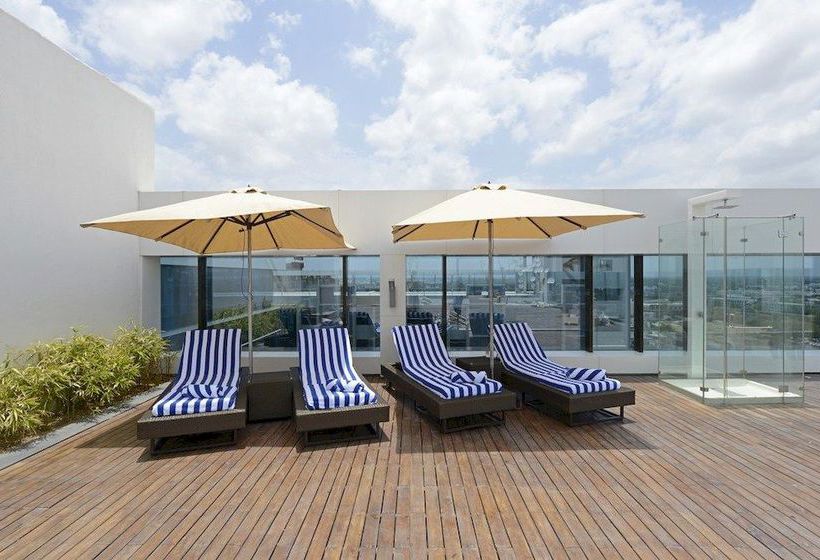 Renaissance Ahmedabad Hotel 3