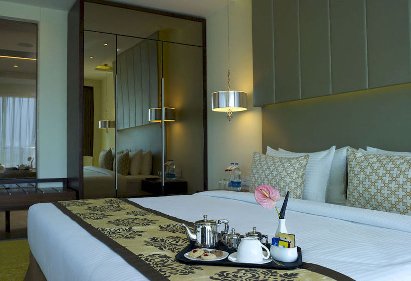 Renaissance Ahmedabad Hotel 9