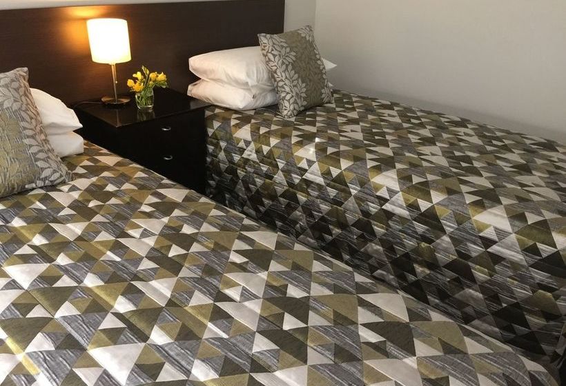 Airport Delta Motel 12