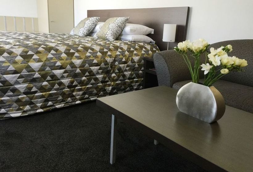 Airport Delta Motel 16