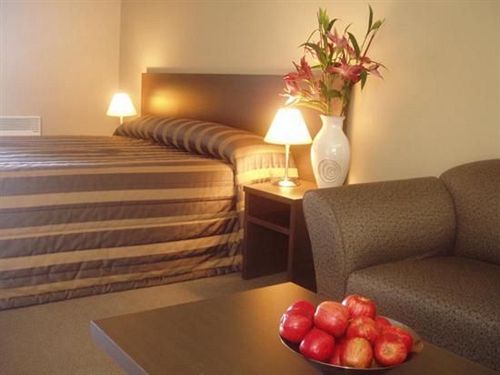 Airport Delta Motel 2