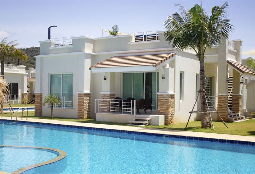 Hotel Oriental Beach Pearl Resort 8