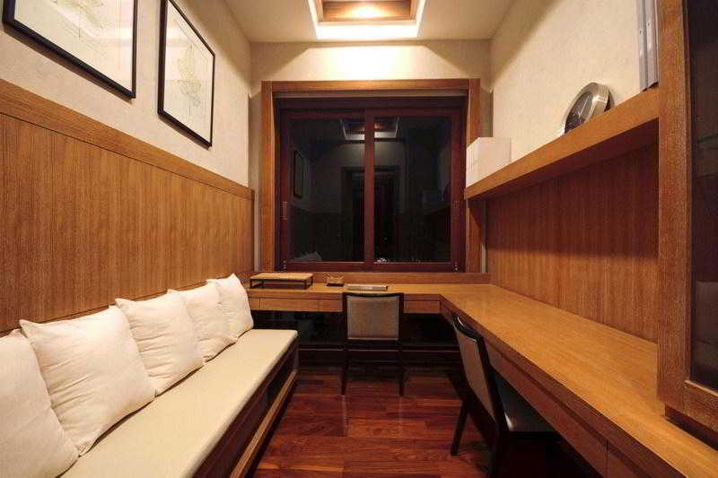 Hotel Royal Sammuk Villa 9