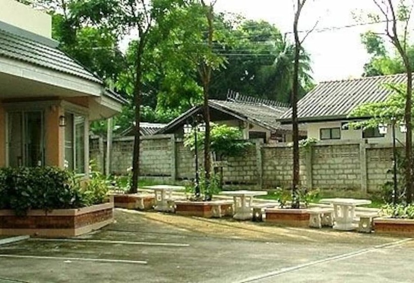 Hotel Sanguan Malee Mansion 17