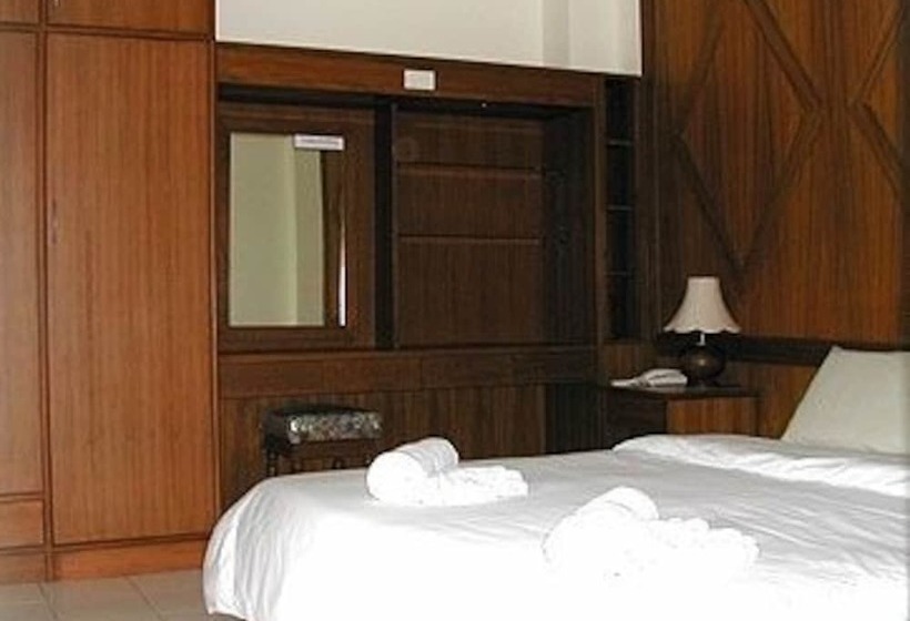 Hotel Sanguan Malee Mansion 3