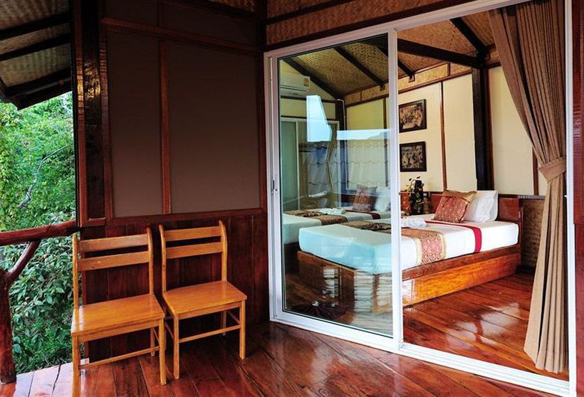 Hotel Phuphaya Seaview Resort 1