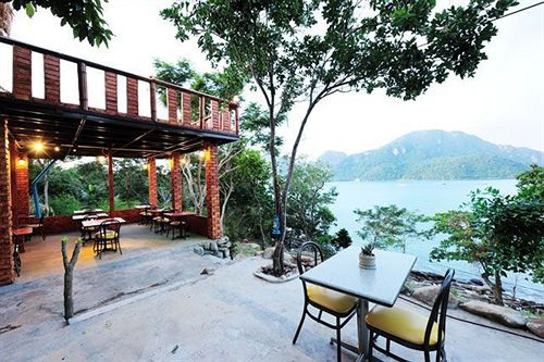 Hotel Phuphaya Seaview Resort 9