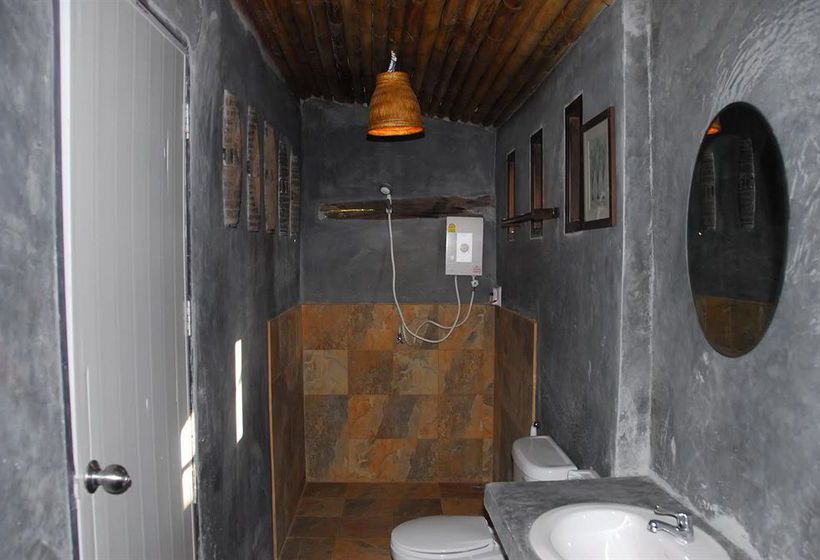 Malibu Beach Bungalows 2