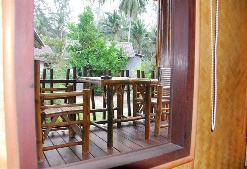 Malibu Beach Bungalows 3