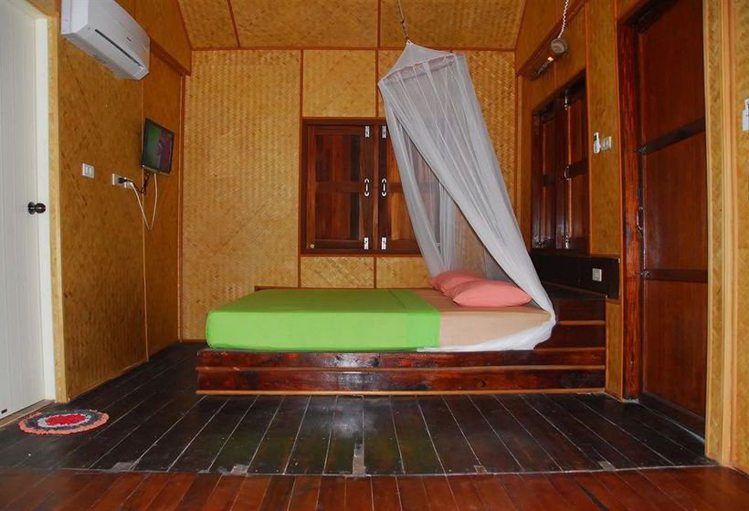 Malibu Beach Bungalows 4