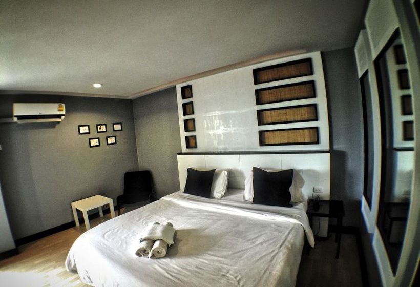 Hotel The Paragon Inn 13