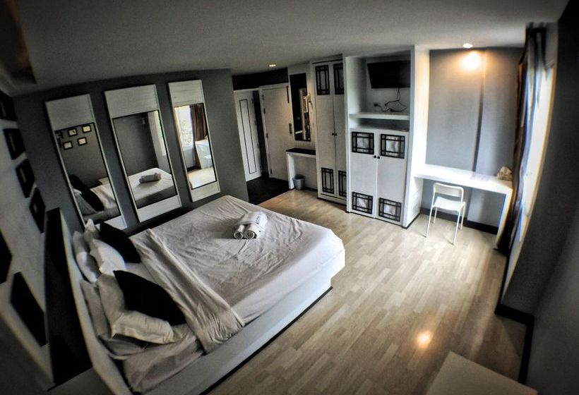 Hotel The Paragon Inn 14