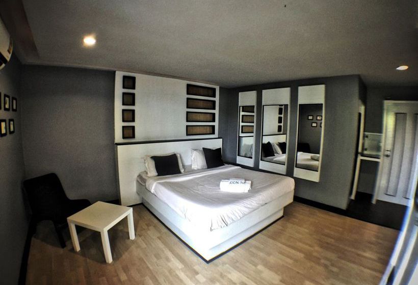 Hotel The Paragon Inn 8