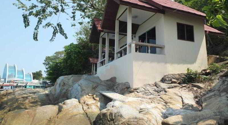 Sunrise Villas Resort 4