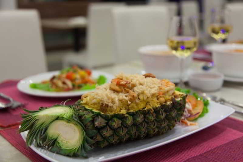 Hotel The Yim Siam 12