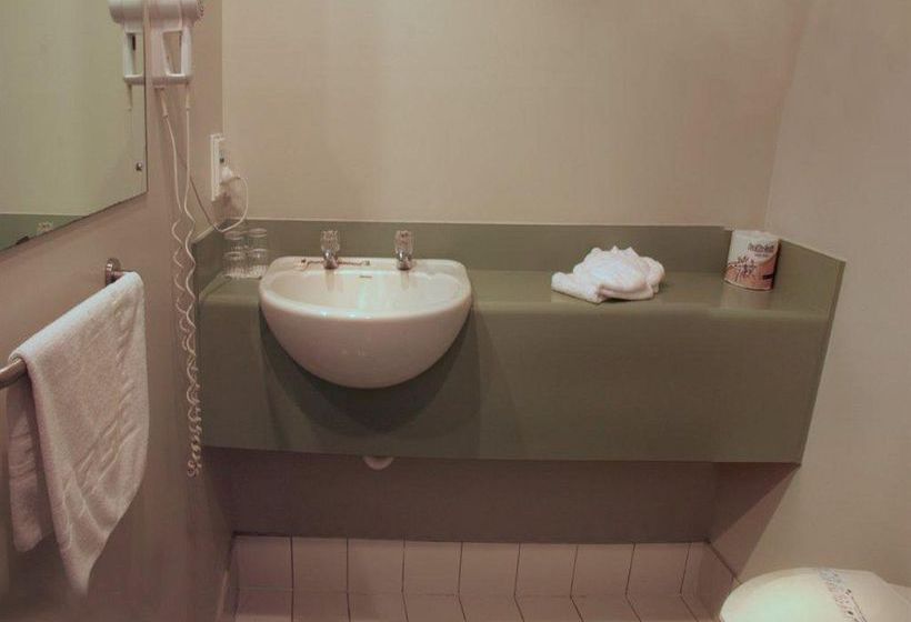 Hostel Ymca Christchurch 3