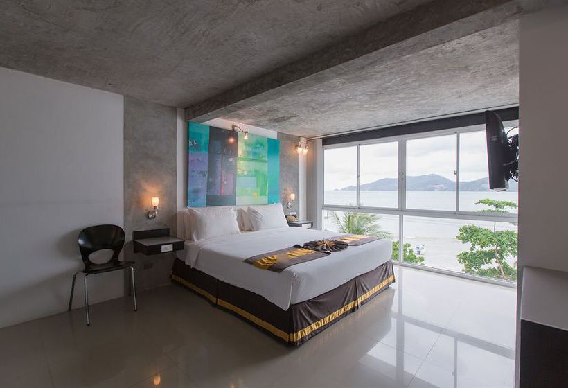 Hotel The Front Apartments 11