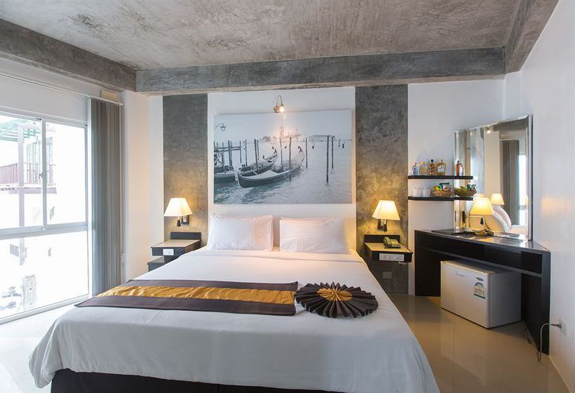 Hotel The Front Apartments 9