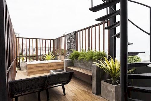 Hotel 5ive Beach House 11