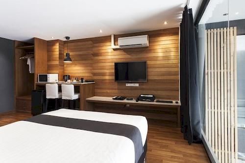 Hotel 5ive Beach House 12