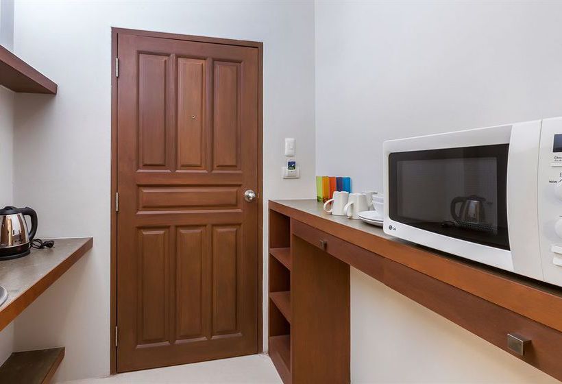 Hotel The LifeCo Phuket 14