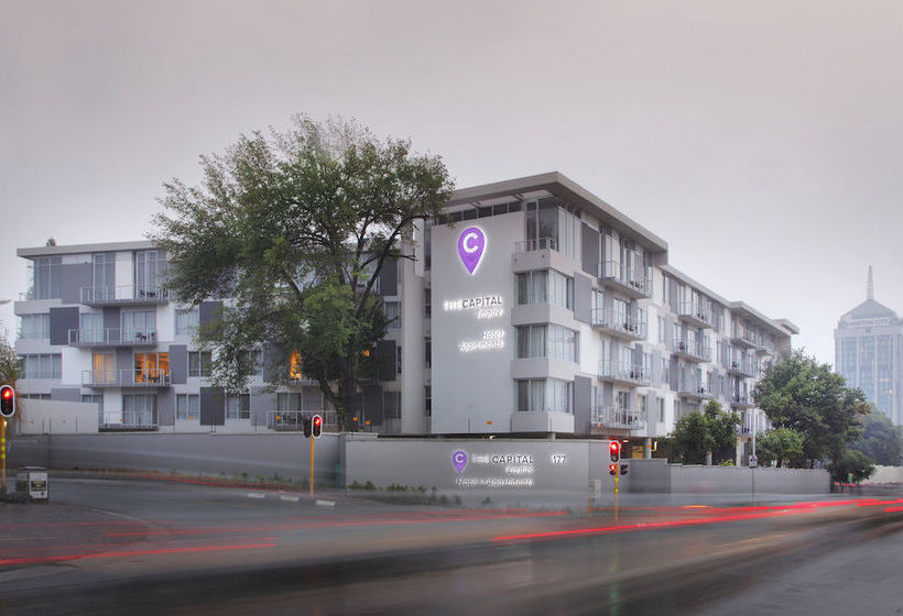 Hotel The Capital Empire 19