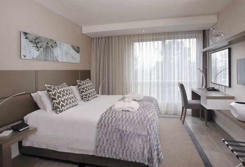 Hotel The Capital Empire 5