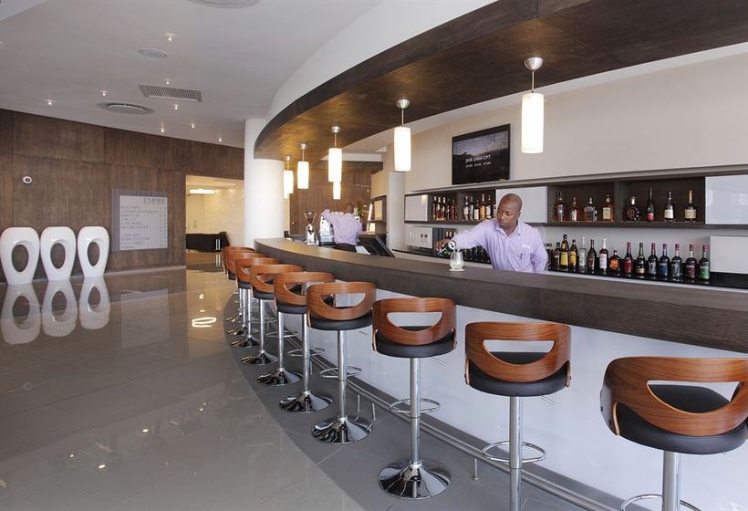 Hotel The Capital Empire 8