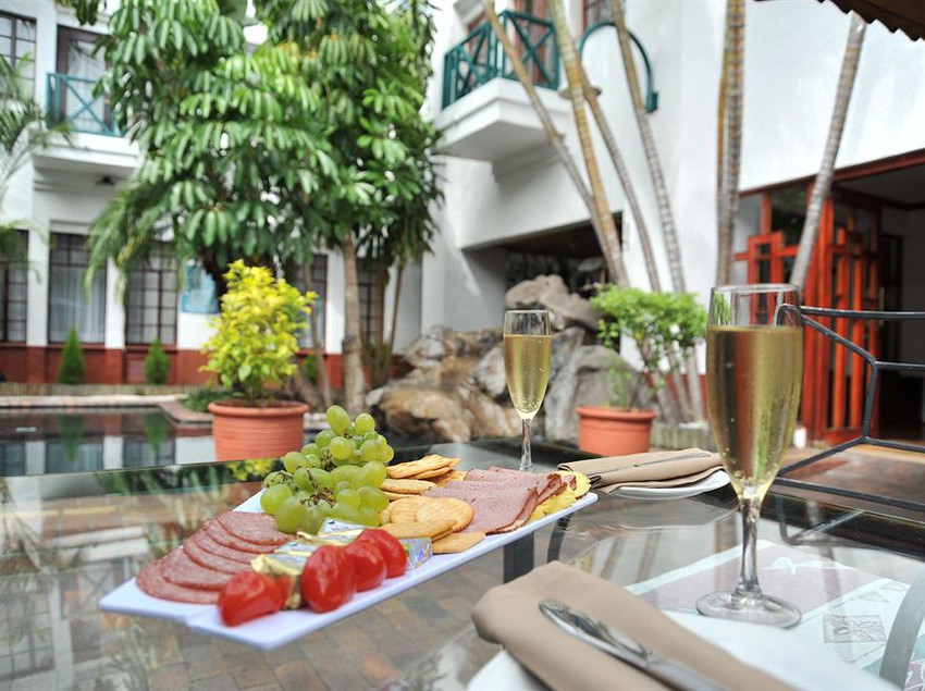 The Hotel Promenade 1