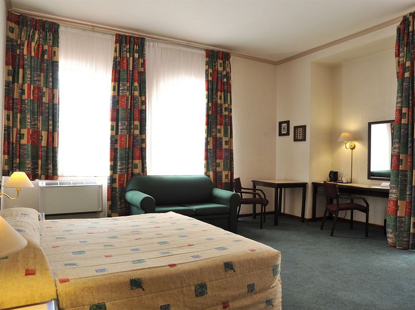 The Hotel Promenade 10