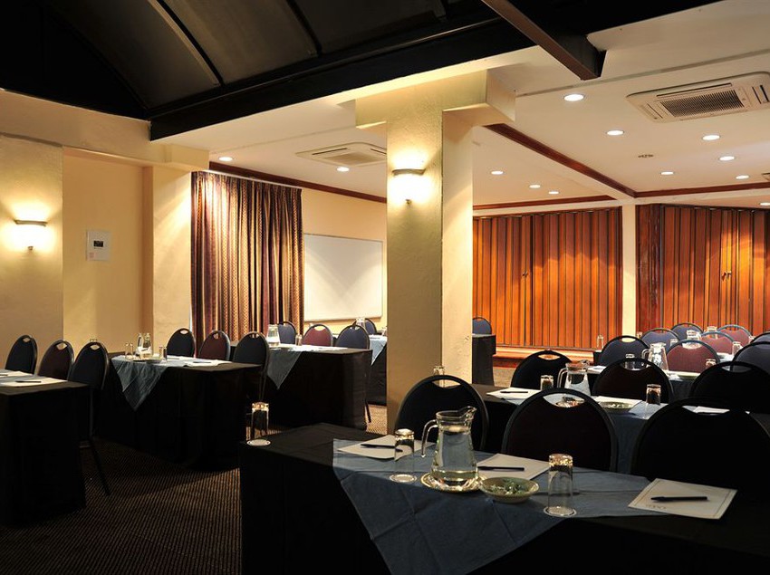 The Hotel Promenade 8