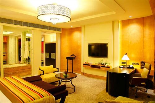 Hotel Itc Grand Chola 16