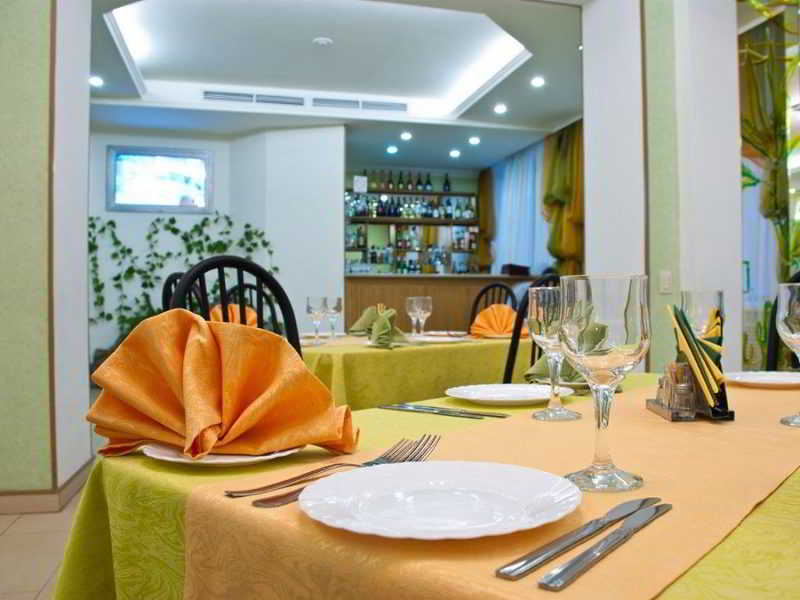 Hotel Gostinitsa Pravitelstva Kirovskoy Oblasti 3