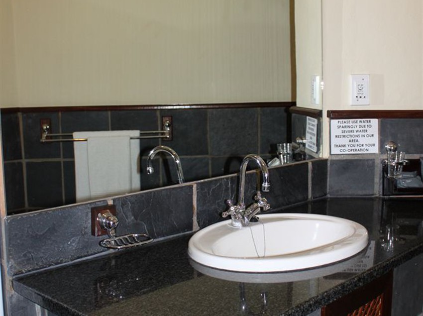 Hotel Faircity Roodevallei 19