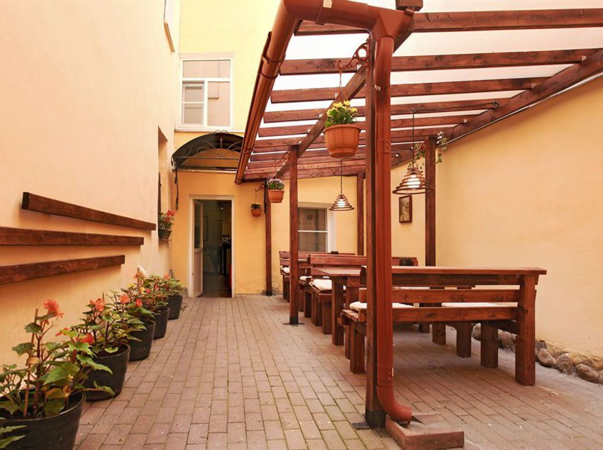 Hotel Austrian Yard 7