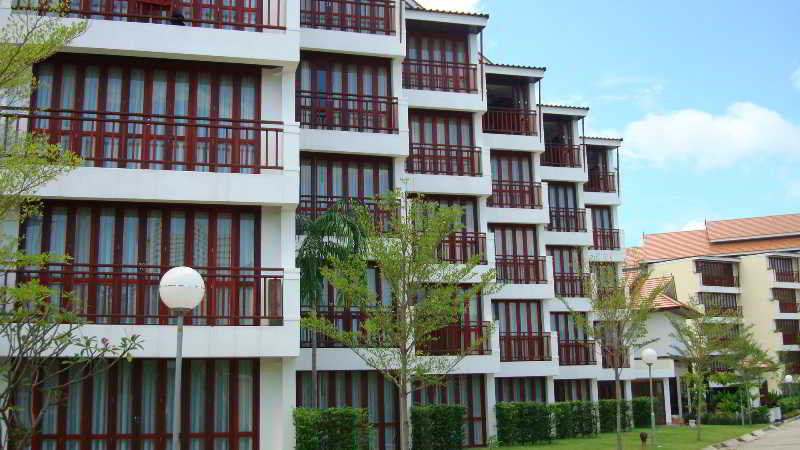 Hotel Tropical Beach Resort Rayong