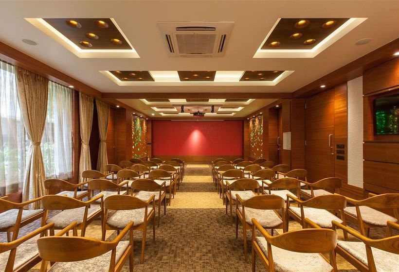 Hotel Cosmopolitan 8