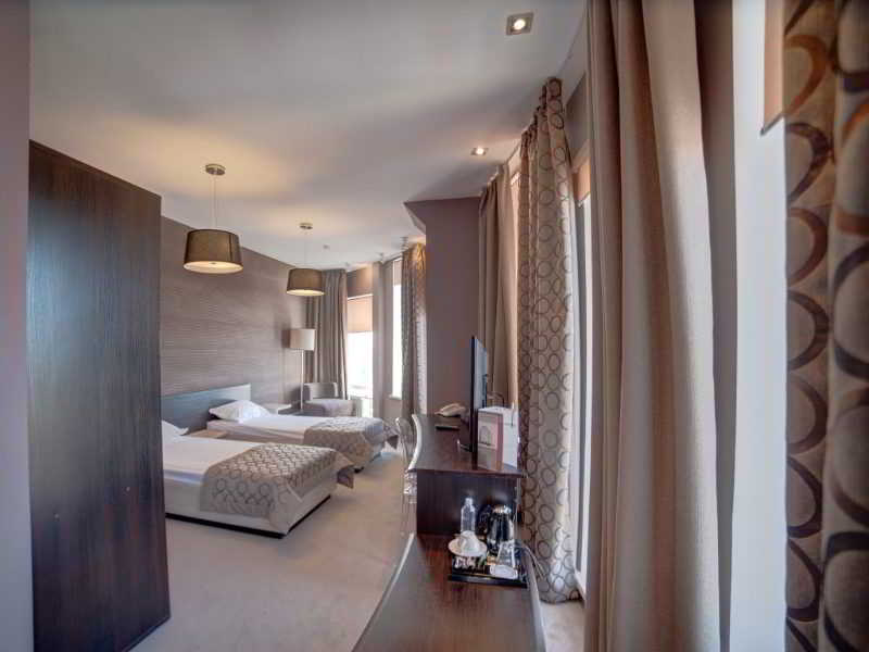 Hotel Olympic Plaza 4