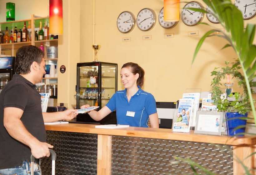 Hotel A&O Aachen Hauptbahnhof 13