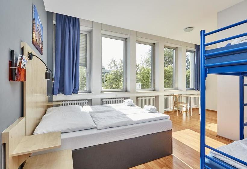 Hotel A&O Aachen Hauptbahnhof 6