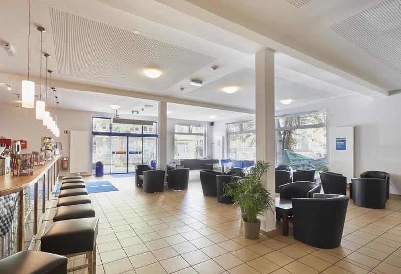 Hotel A&O Aachen Hauptbahnhof 9