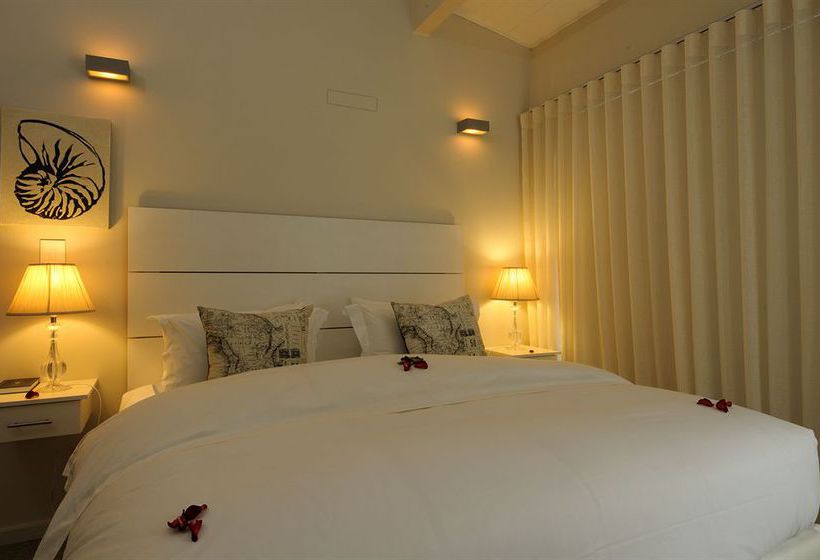 Hotel The Whale Coast 1