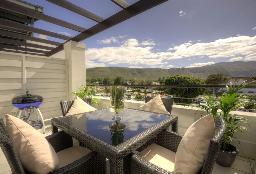 Hotel The Whale Coast 14