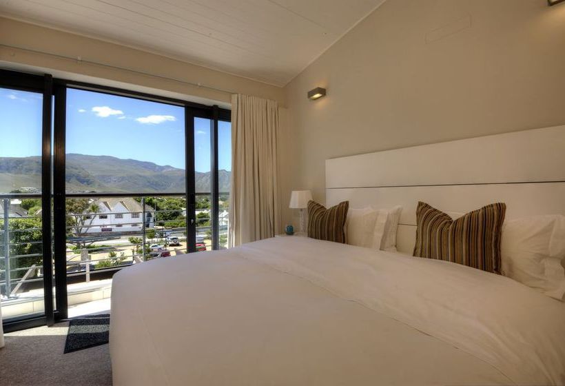 Hotel The Whale Coast 19